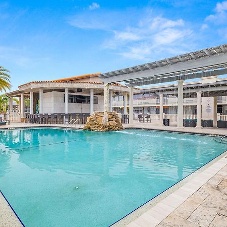 Quality Inn And Conference Center Tampa-Brandon Heartland Exterior foto