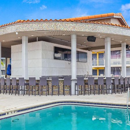 Quality Inn And Conference Center Tampa-Brandon Heartland Exterior foto