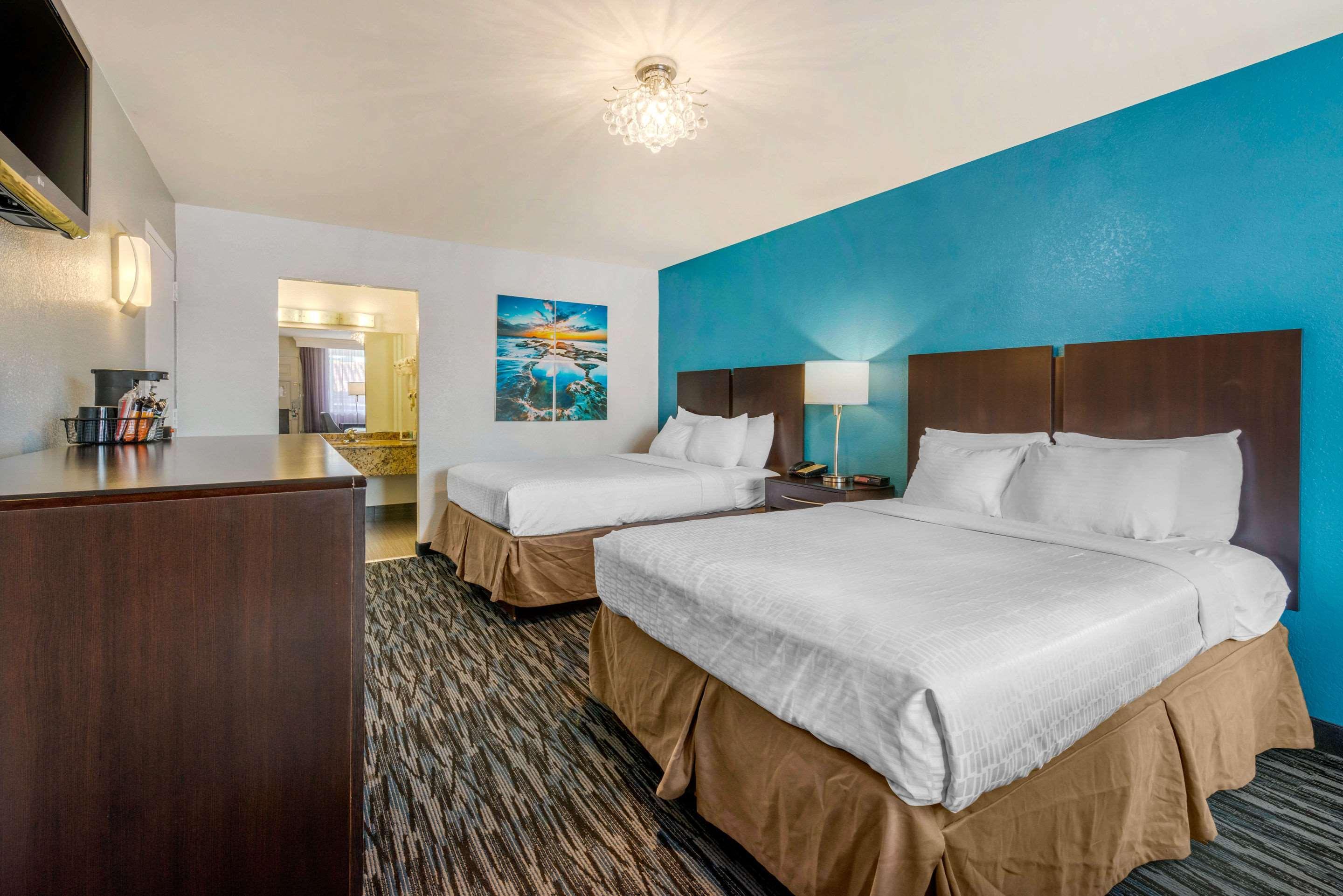 Quality Inn And Conference Center Tampa-Brandon Heartland Exterior foto
