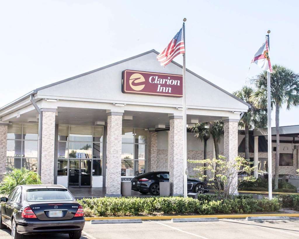 Quality Inn And Conference Center Tampa-Brandon Heartland Exterior foto